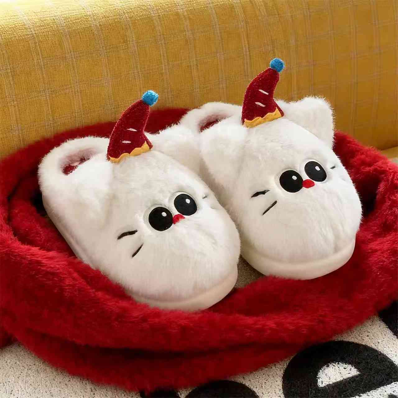🐾 Kawaii Party Cat Plush Slippers - 2 Colors, Cozy Indoor Shoes for Women & Men