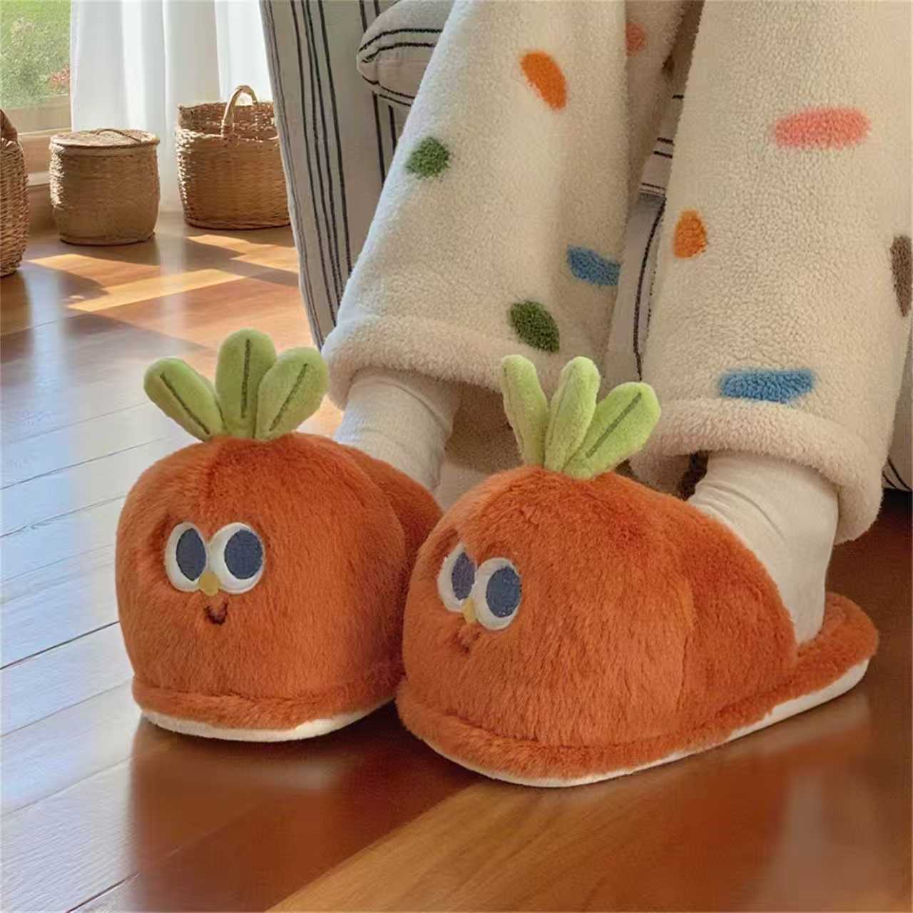🥕 Kawaii Carrot Plush Slippers - Cute Cartoon Indoor Shoes for Women & Men